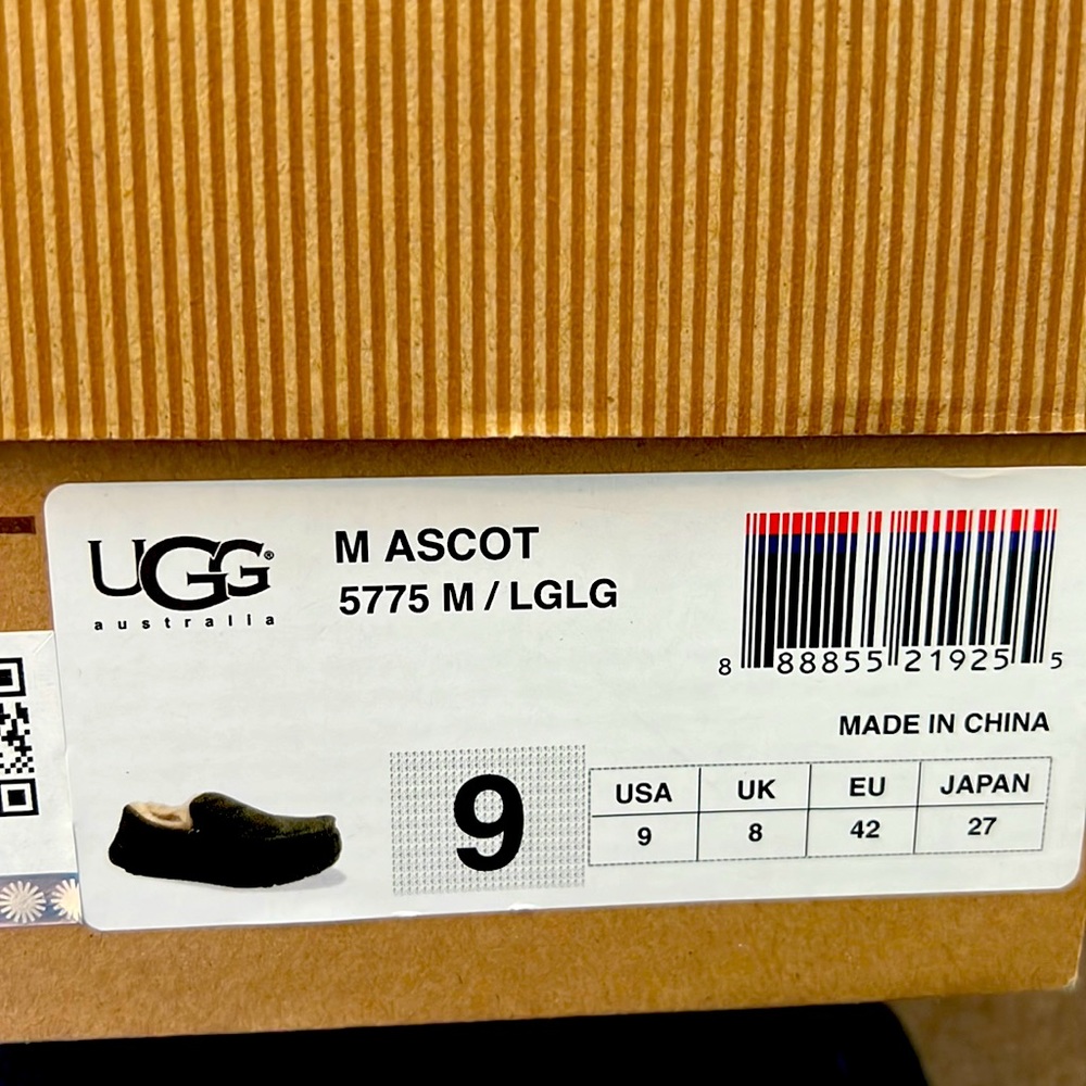 Men’s Lodge Green size 9 Ascot Suede Slippers New in Box
